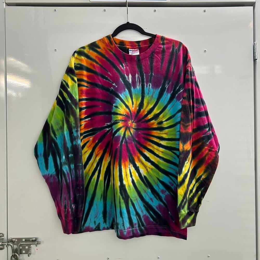 VTG multi-coloured tie-dye long sleeve shirt